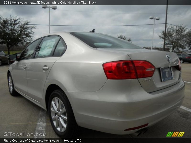 White Gold Metallic / Titan Black 2011 Volkswagen Jetta SE Sedan