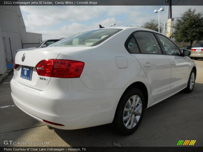 Candy White / Cornsilk Beige 2011 Volkswagen Jetta SE Sedan