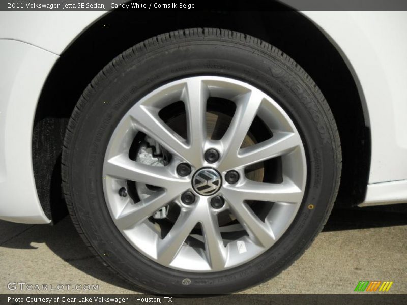 Candy White / Cornsilk Beige 2011 Volkswagen Jetta SE Sedan