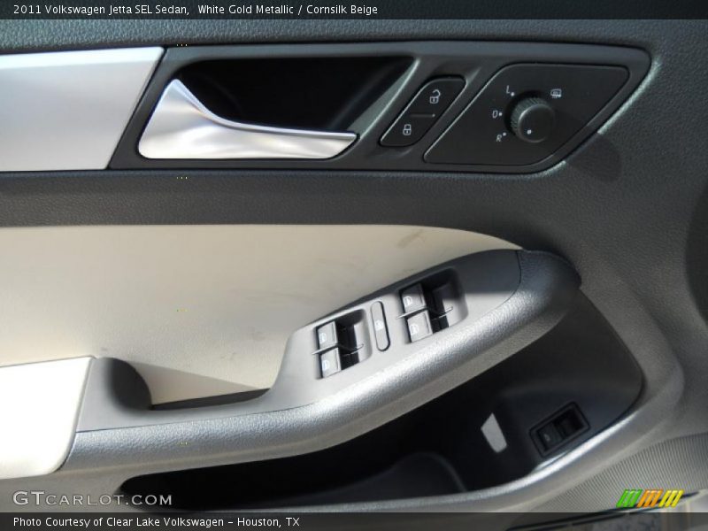 White Gold Metallic / Cornsilk Beige 2011 Volkswagen Jetta SEL Sedan