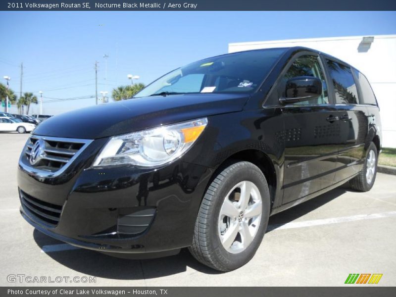 Nocturne Black Metallic / Aero Gray 2011 Volkswagen Routan SE
