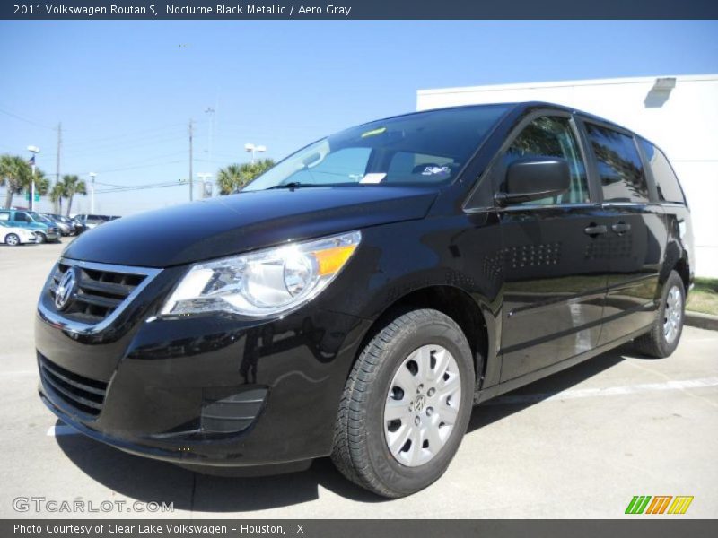 Nocturne Black Metallic / Aero Gray 2011 Volkswagen Routan S