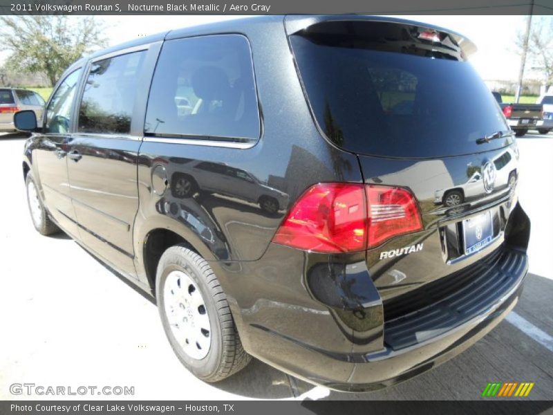 Nocturne Black Metallic / Aero Gray 2011 Volkswagen Routan S