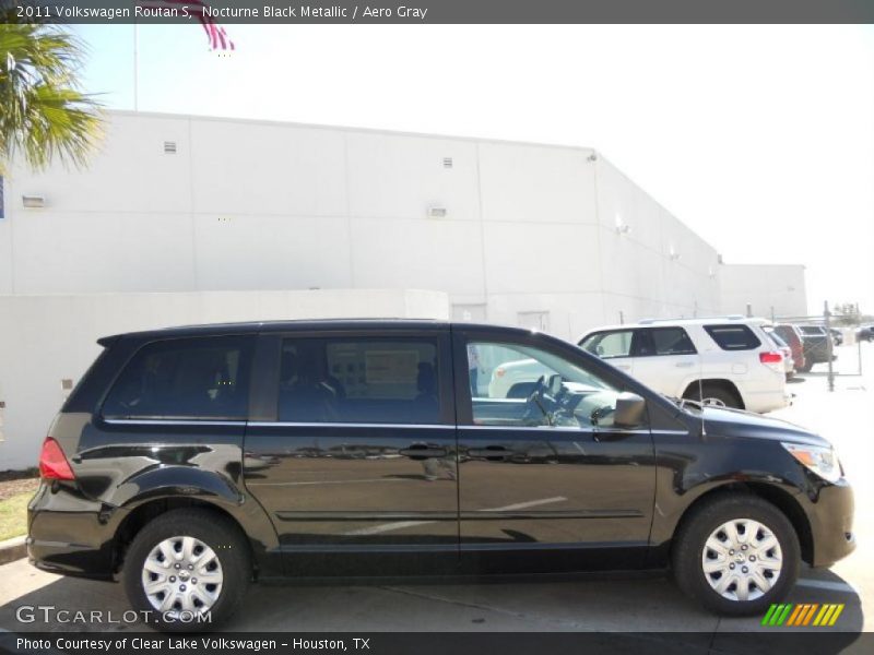 Nocturne Black Metallic / Aero Gray 2011 Volkswagen Routan S