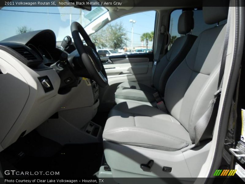 Nocturne Black Metallic / Aero Gray 2011 Volkswagen Routan SE