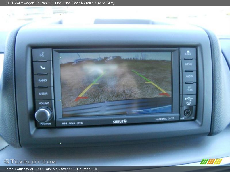 Nocturne Black Metallic / Aero Gray 2011 Volkswagen Routan SE