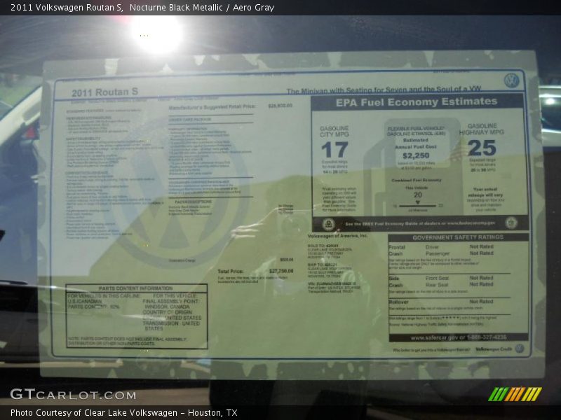 Nocturne Black Metallic / Aero Gray 2011 Volkswagen Routan S