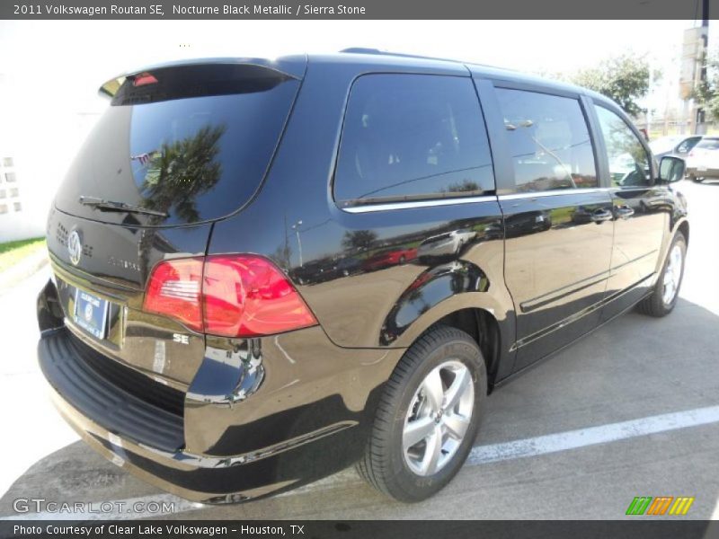Nocturne Black Metallic / Sierra Stone 2011 Volkswagen Routan SE