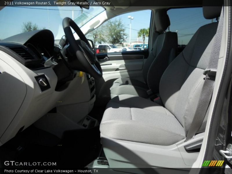 Twilight Gray Metallic / Aero Gray 2011 Volkswagen Routan S