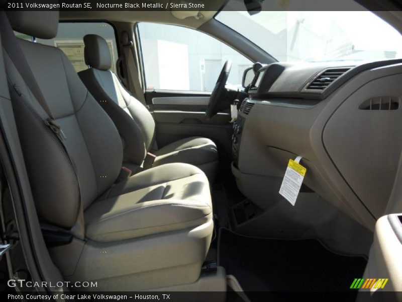 Nocturne Black Metallic / Sierra Stone 2011 Volkswagen Routan SE