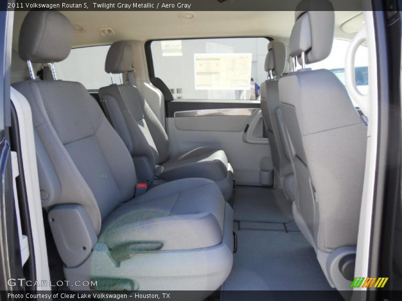 Twilight Gray Metallic / Aero Gray 2011 Volkswagen Routan S