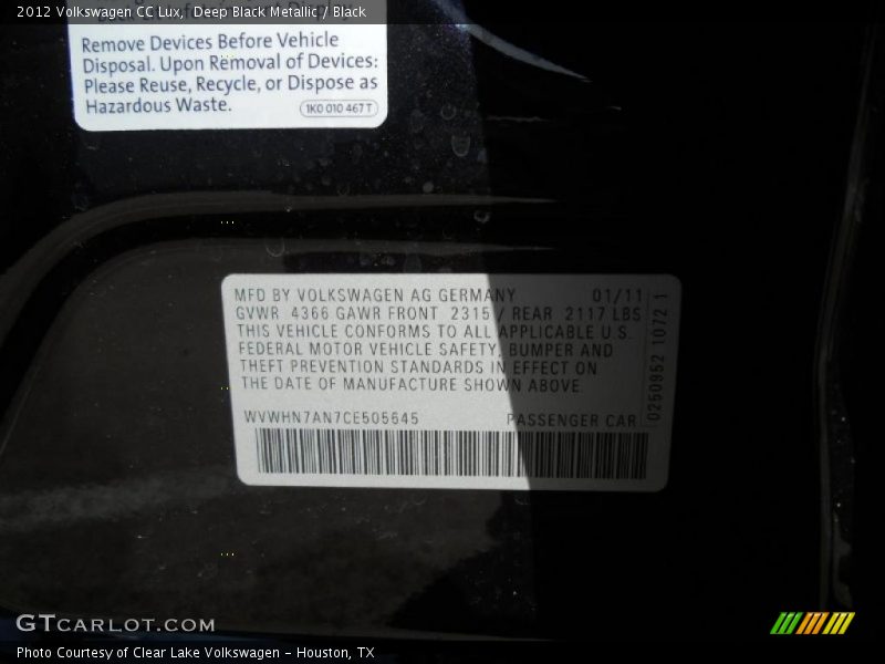Deep Black Metallic / Black 2012 Volkswagen CC Lux