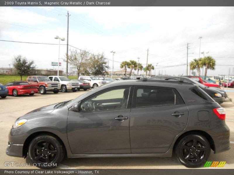 Magnetic Gray Metallic / Dark Charcoal 2009 Toyota Matrix S