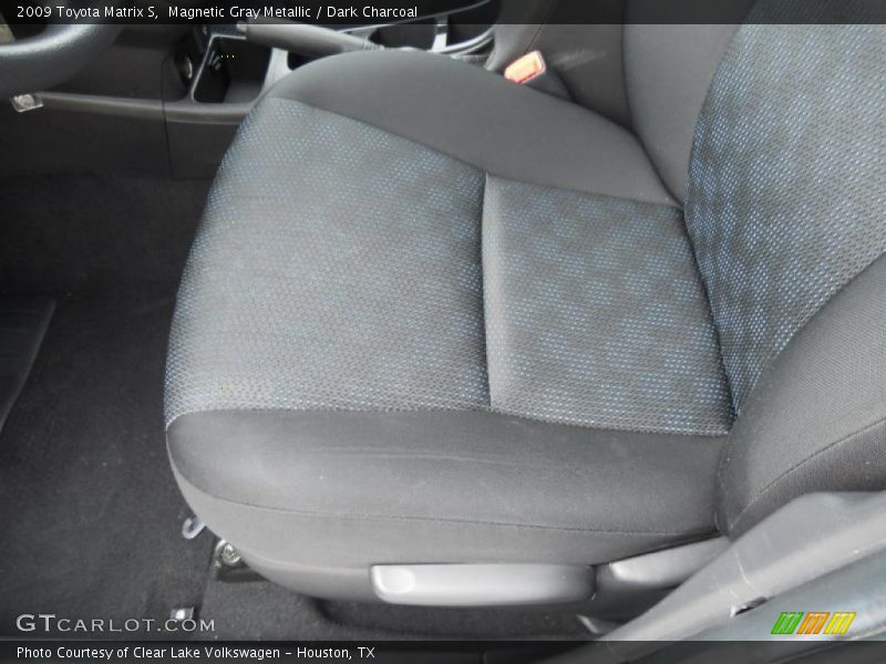 Magnetic Gray Metallic / Dark Charcoal 2009 Toyota Matrix S
