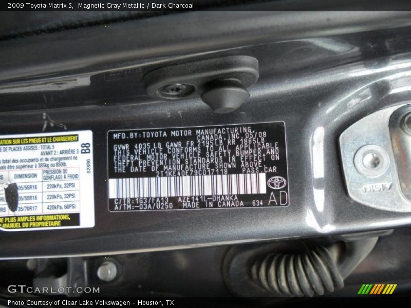 Magnetic Gray Metallic / Dark Charcoal 2009 Toyota Matrix S