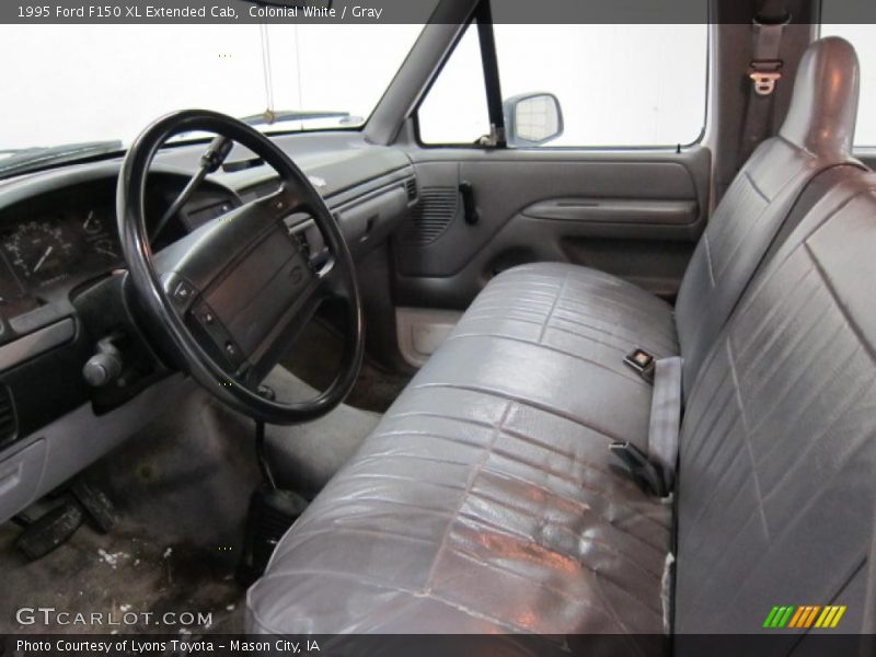 Colonial White / Gray 1995 Ford F150 XL Extended Cab