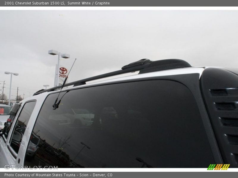 Summit White / Graphite 2001 Chevrolet Suburban 1500 LS