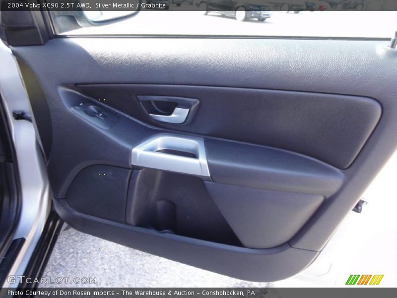 Silver Metallic / Graphite 2004 Volvo XC90 2.5T AWD