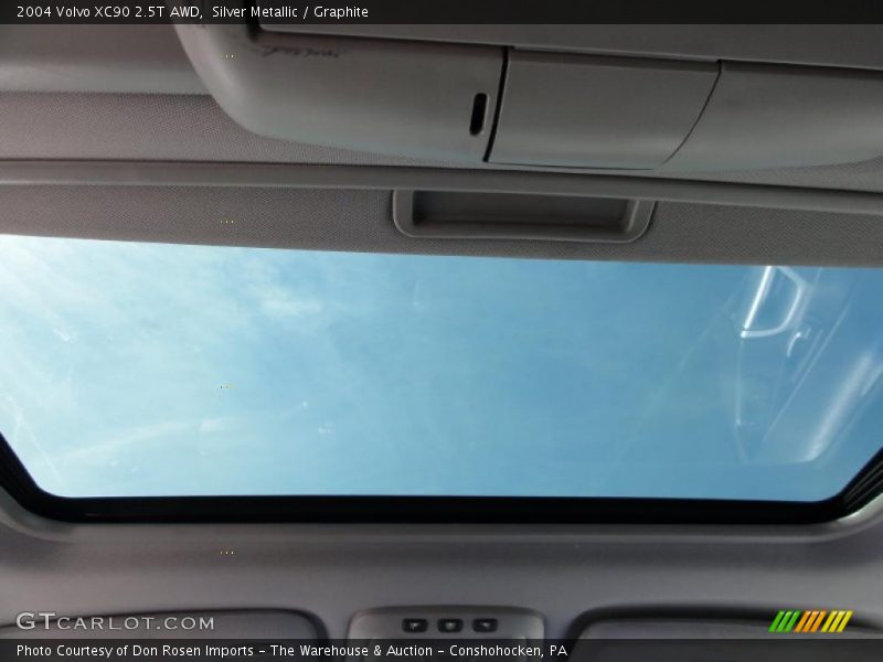 Silver Metallic / Graphite 2004 Volvo XC90 2.5T AWD