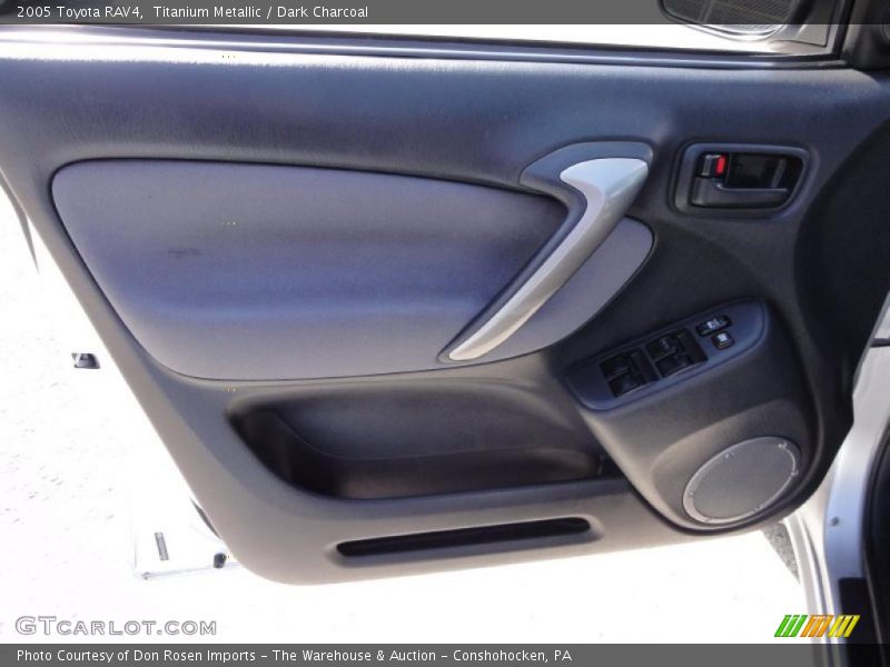Titanium Metallic / Dark Charcoal 2005 Toyota RAV4