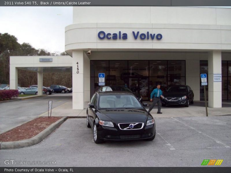 Black / Umbra/Calcite Leather 2011 Volvo S40 T5