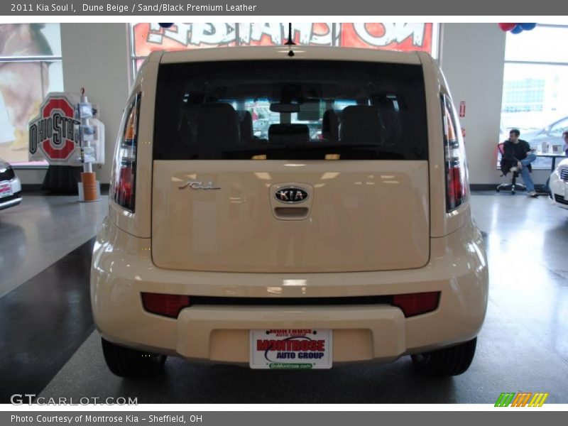 Dune Beige / Sand/Black Premium Leather 2011 Kia Soul !