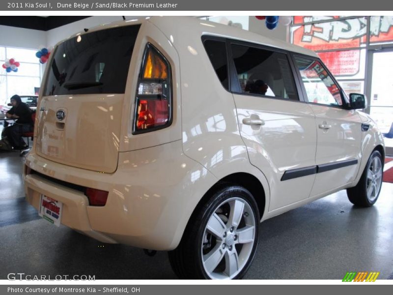 Dune Beige / Sand/Black Premium Leather 2011 Kia Soul !