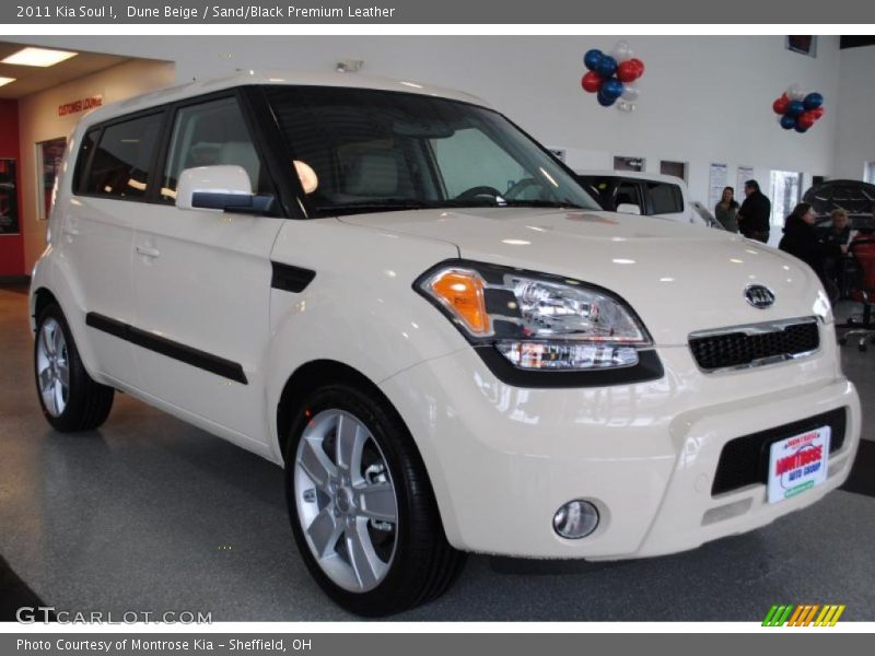 Dune Beige / Sand/Black Premium Leather 2011 Kia Soul !