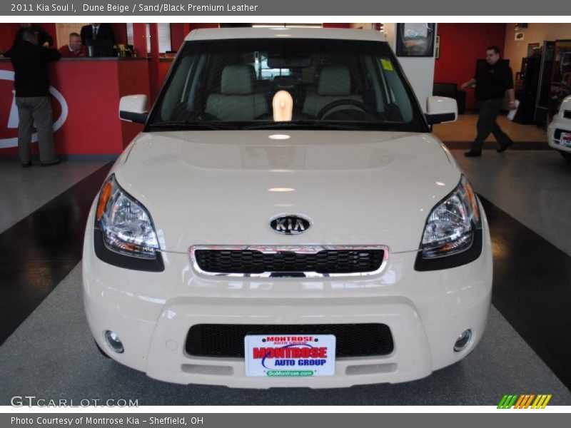 Dune Beige / Sand/Black Premium Leather 2011 Kia Soul !