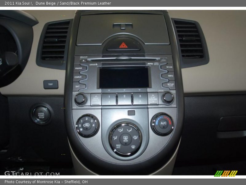 Dune Beige / Sand/Black Premium Leather 2011 Kia Soul !
