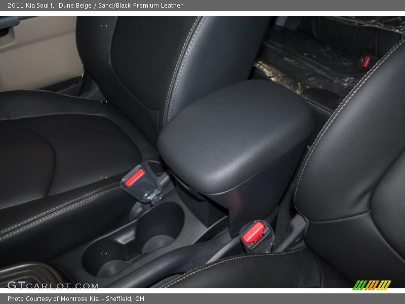 Dune Beige / Sand/Black Premium Leather 2011 Kia Soul !