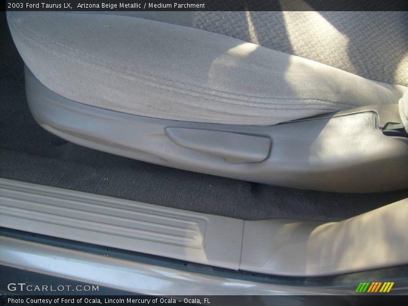 Arizona Beige Metallic / Medium Parchment 2003 Ford Taurus LX