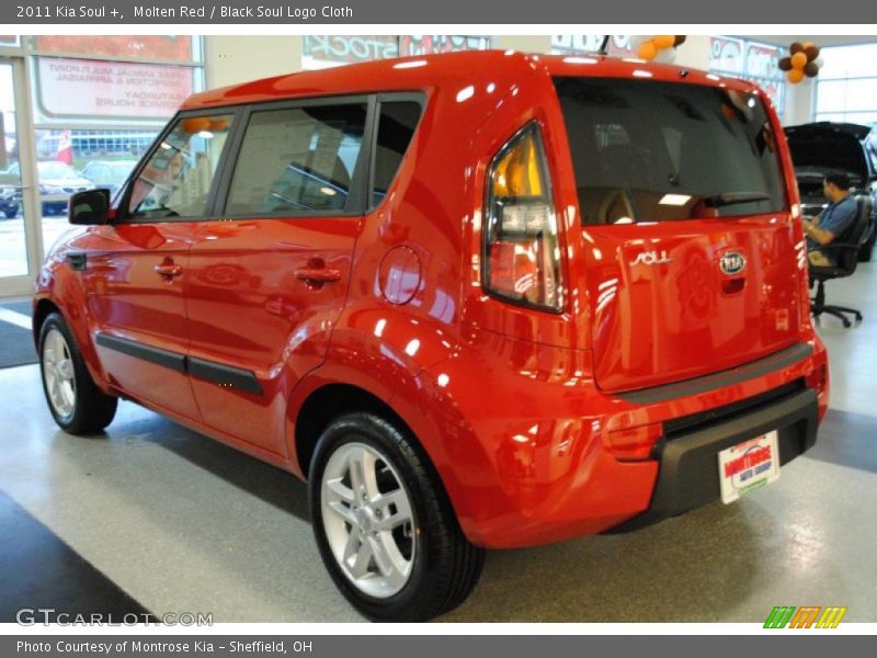 Molten Red / Black Soul Logo Cloth 2011 Kia Soul +