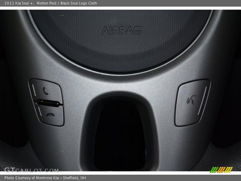 Molten Red / Black Soul Logo Cloth 2011 Kia Soul +