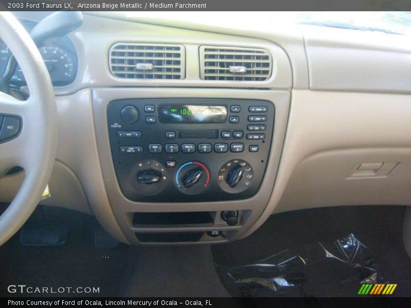 Arizona Beige Metallic / Medium Parchment 2003 Ford Taurus LX