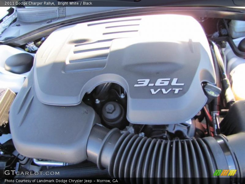 Bright White / Black 2011 Dodge Charger Rallye