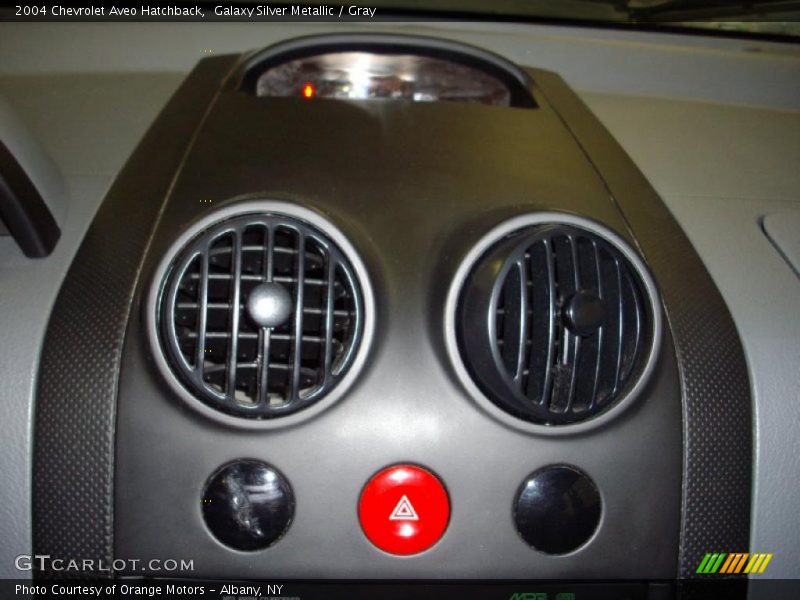 Galaxy Silver Metallic / Gray 2004 Chevrolet Aveo Hatchback