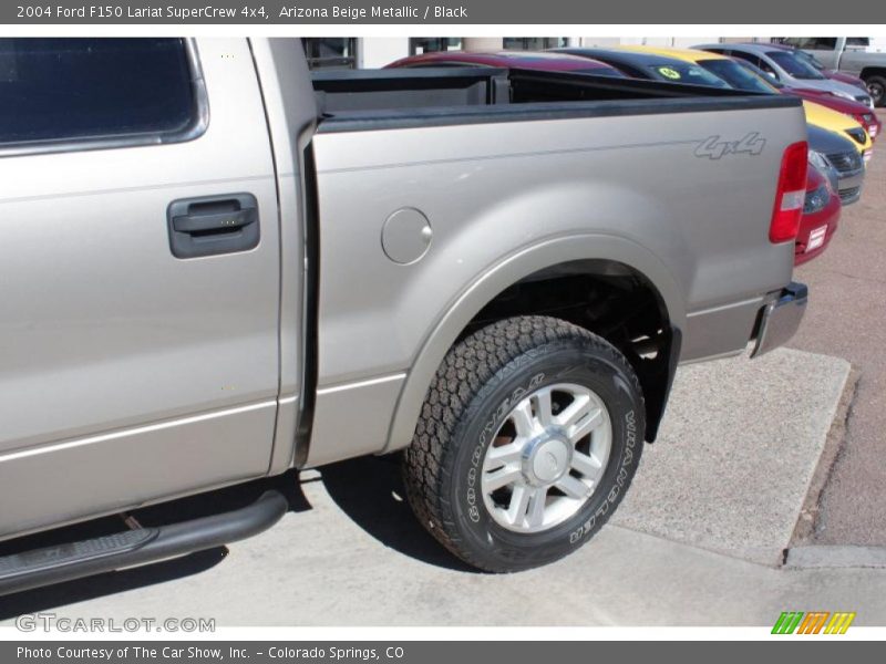 Arizona Beige Metallic / Black 2004 Ford F150 Lariat SuperCrew 4x4