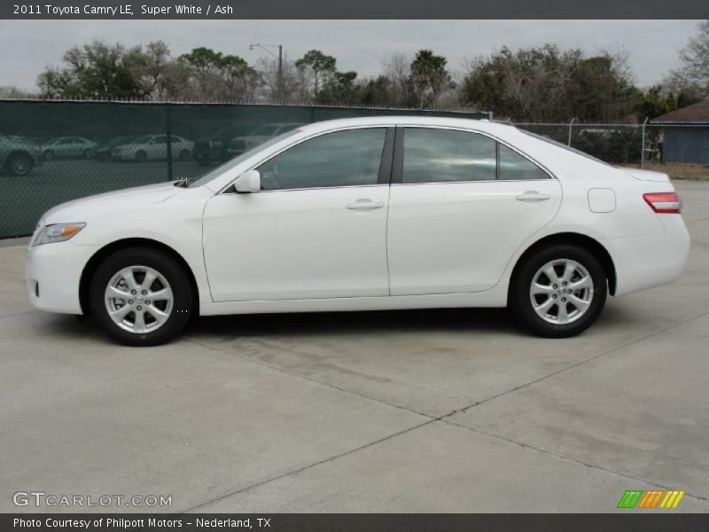 Super White / Ash 2011 Toyota Camry LE
