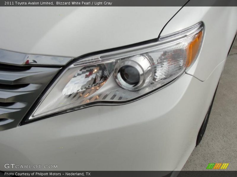 Blizzard White Pearl / Light Gray 2011 Toyota Avalon Limited