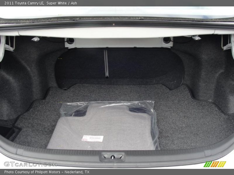 Super White / Ash 2011 Toyota Camry LE