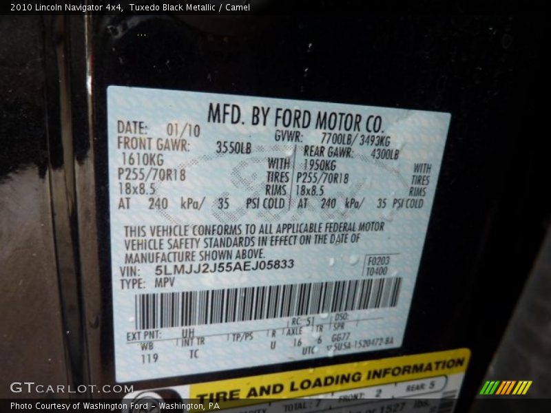 Tuxedo Black Metallic / Camel 2010 Lincoln Navigator 4x4