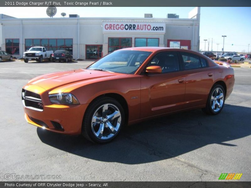 Toxic Orange Pearl / Black 2011 Dodge Charger R/T Plus