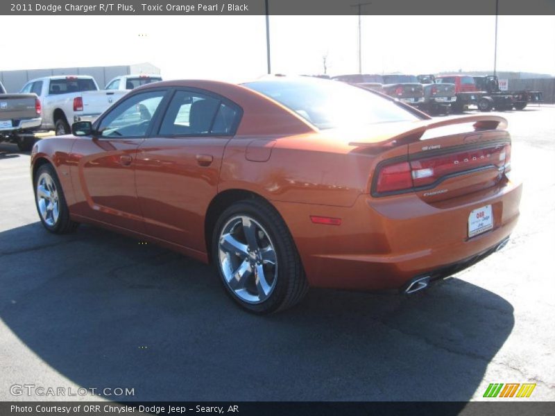 Toxic Orange Pearl / Black 2011 Dodge Charger R/T Plus