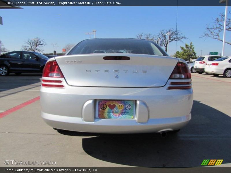 Bright Silver Metallic / Dark Slate Gray 2004 Dodge Stratus SE Sedan
