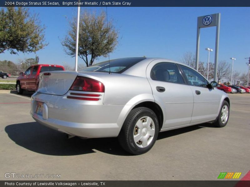  2004 Stratus SE Sedan Bright Silver Metallic