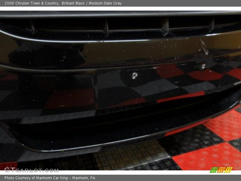 Brilliant Black / Medium Slate Gray 2006 Chrysler Town & Country
