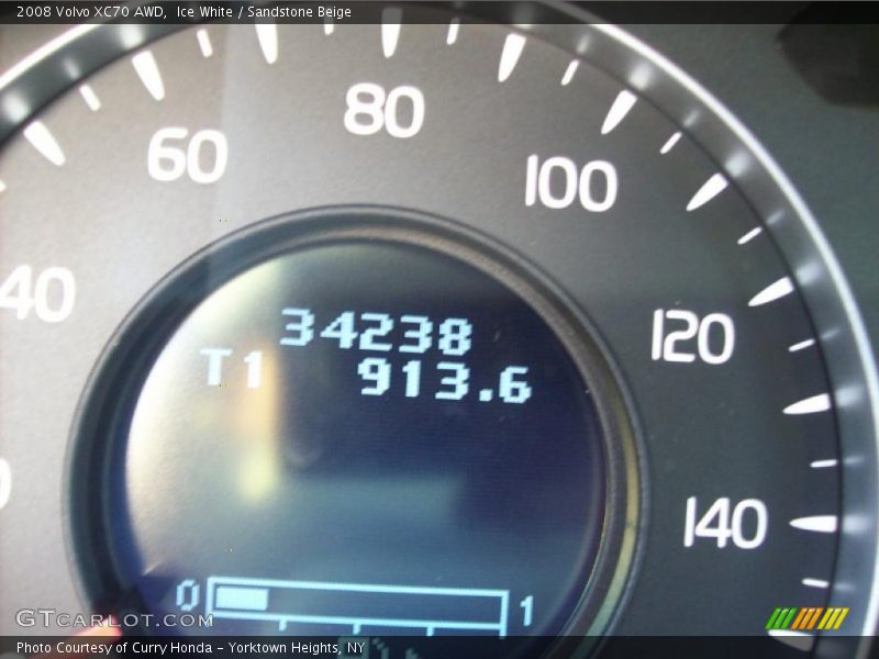Ice White / Sandstone Beige 2008 Volvo XC70 AWD