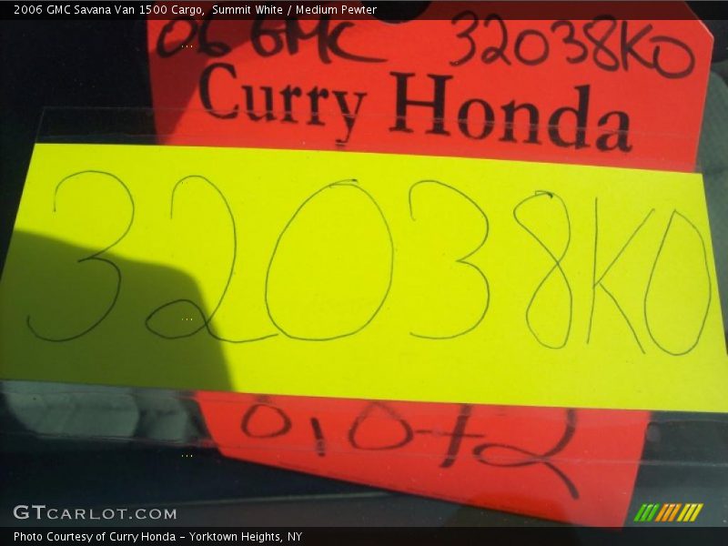 Summit White / Medium Pewter 2006 GMC Savana Van 1500 Cargo