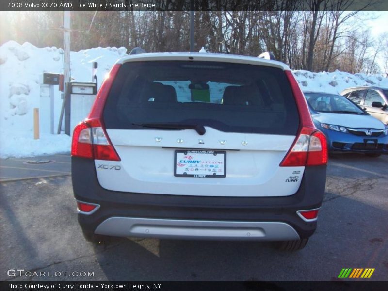 Ice White / Sandstone Beige 2008 Volvo XC70 AWD